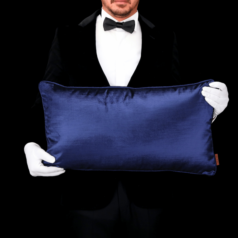 Aspen 35*65 Lacivert Kadife Kırlent