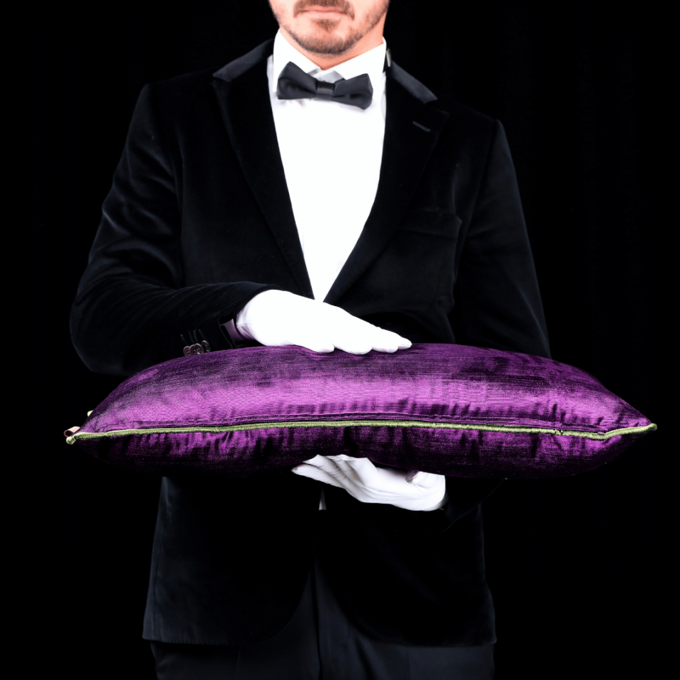 Aspen 35*65 Mürdüm Kadife Kırlent