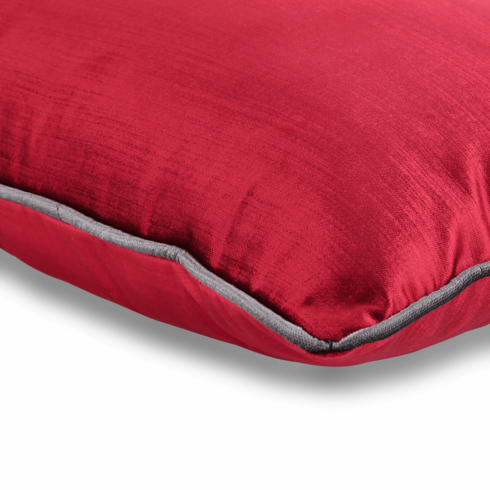 Aspen 35*65 Kırmızı Kadife Kırlent