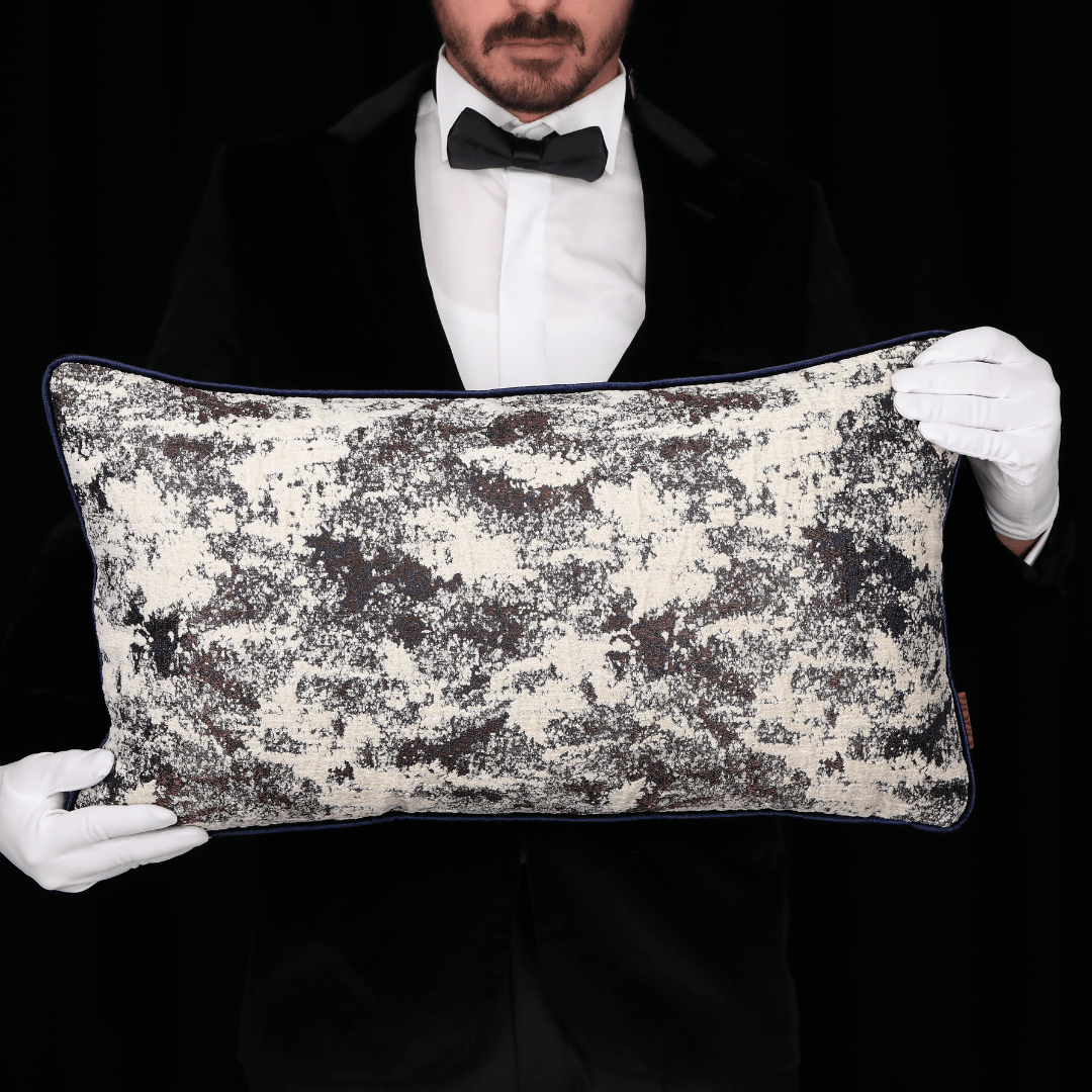 Vicente 35*65 Krem & Lacivert Viskon Kırlent