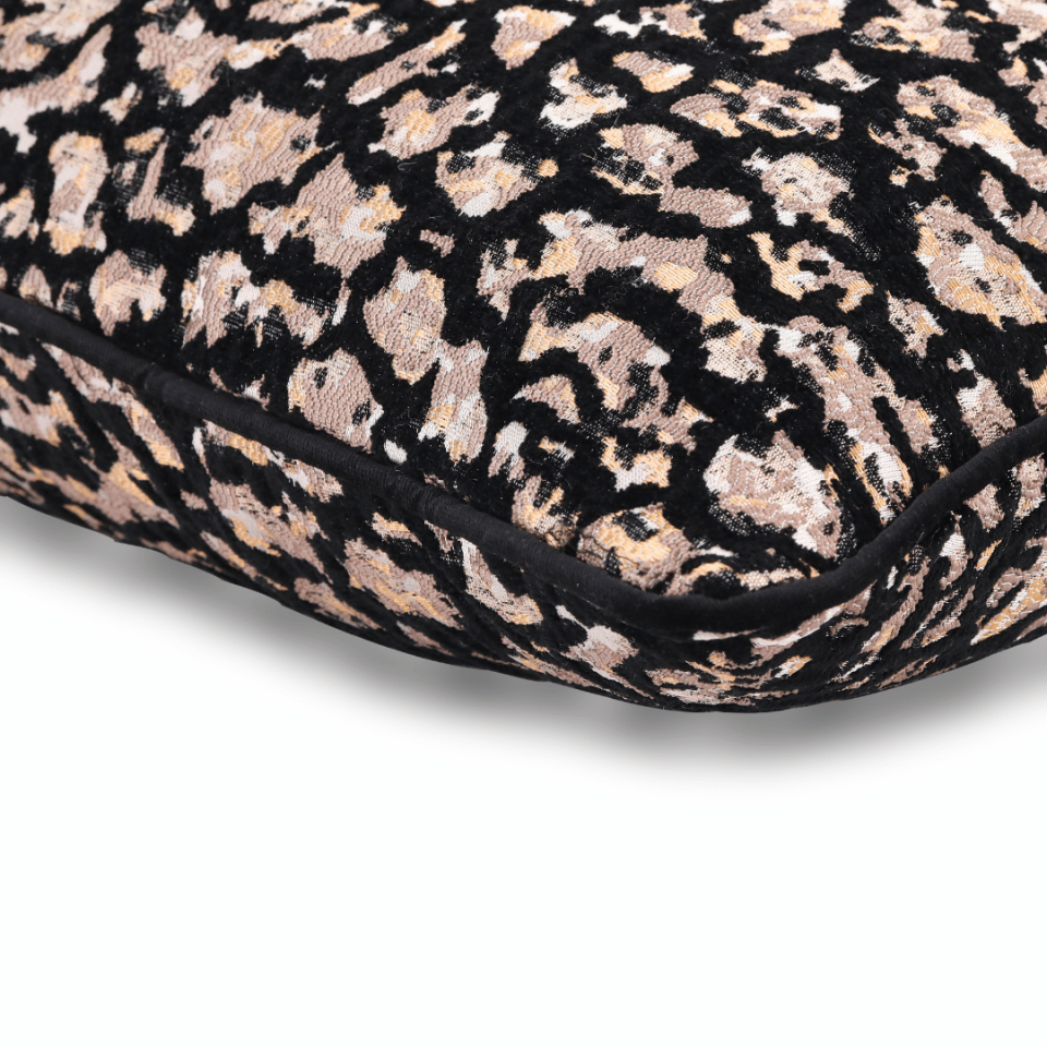 Vicente Leopar 35*65 Siyah Vİskon Kırlent