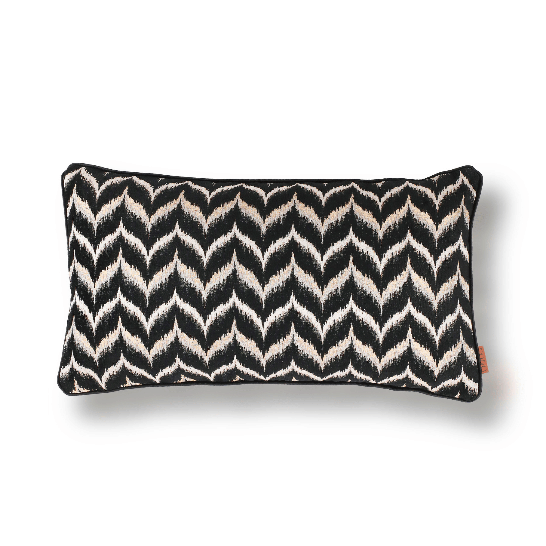 Vicente Zigzag 35*65 Siyah Viskon Kırlent