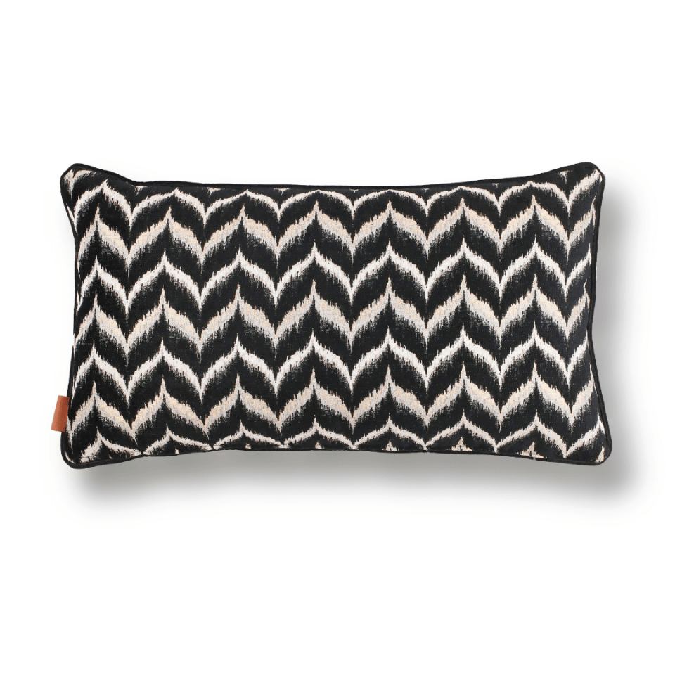 Vicente Zigzag 35*65 Siyah Viskon Kırlent