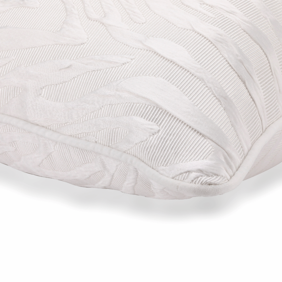 Frida 50*50 Beyaz Zebra Saten Kırlent