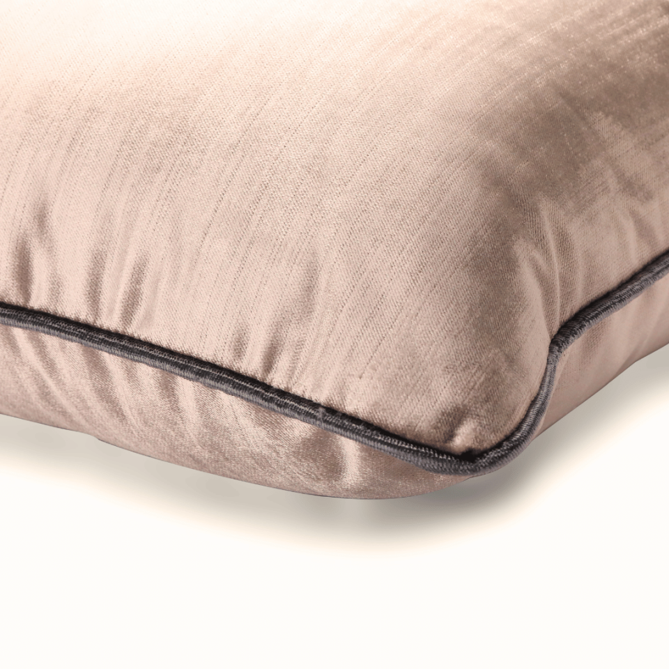 Aspen 50*50 Krem Kadife Kırlent