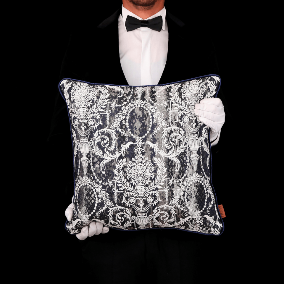 Vicente Vazo 50*50 Beyaz Viskon Kırlent