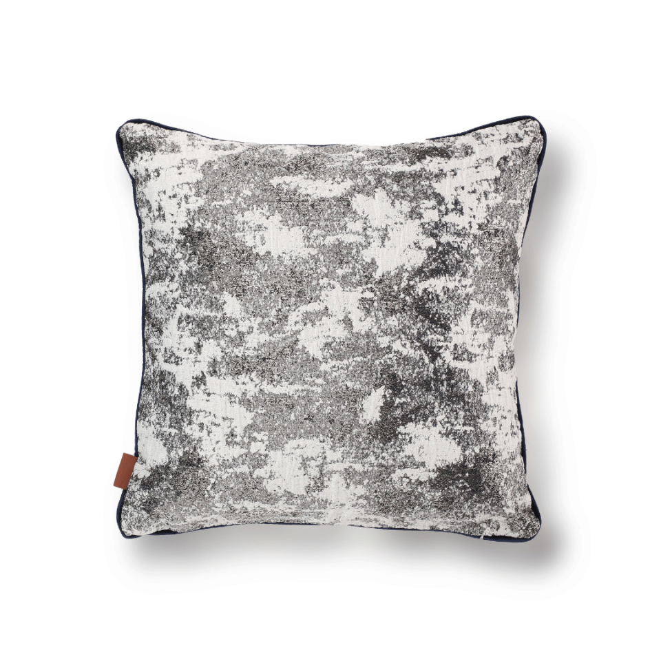 Vicente 50*50 Beyaz & Lacivert Viskon Kırlent