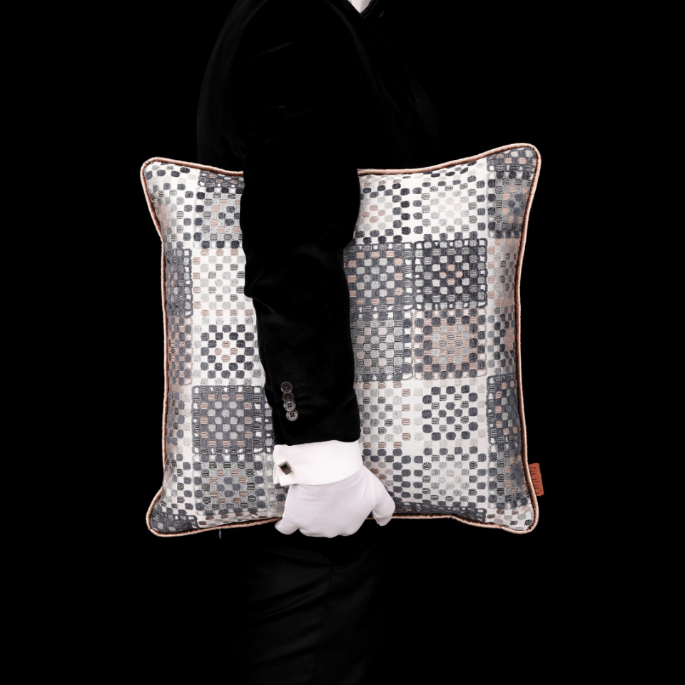 Vicente Benek 50*50 Gri Viskon Kırlent