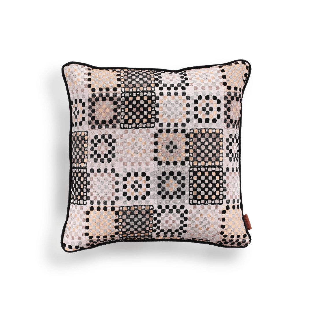 Vicente Benek 50*50 Siyah Viskon Kırlent