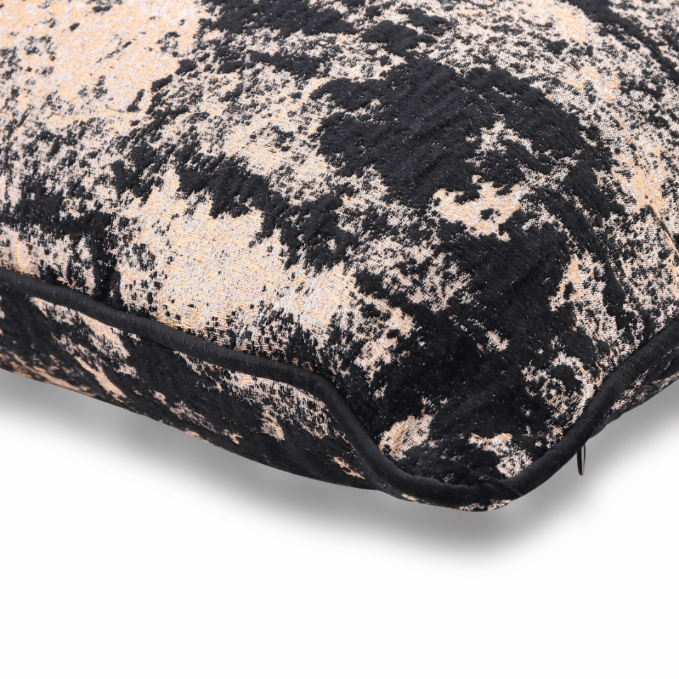 Vicente 50*50 Siyah Viskon Kırlent