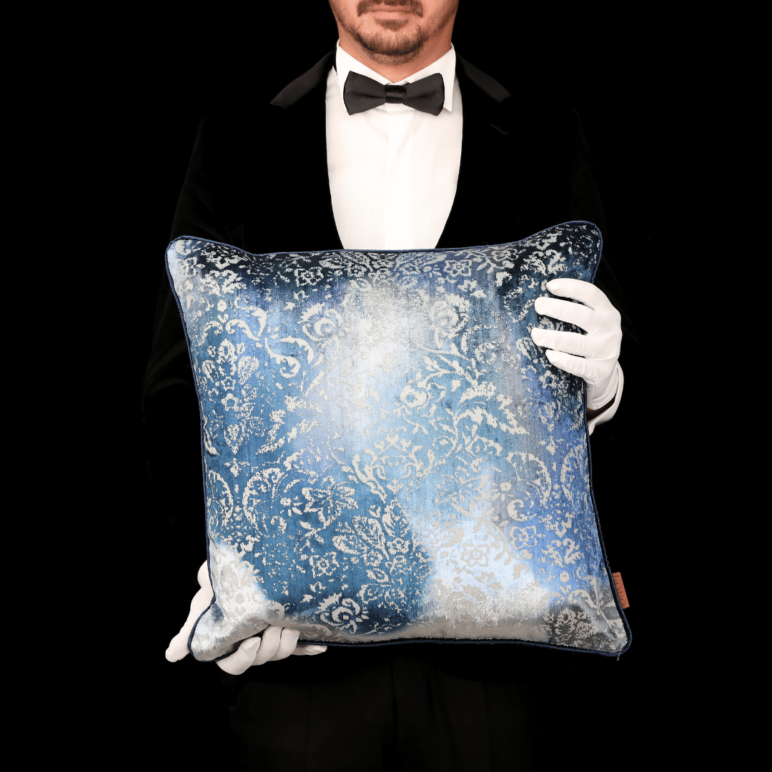 Oliva Damask 50*50 Lacivert Kadife Kırlent