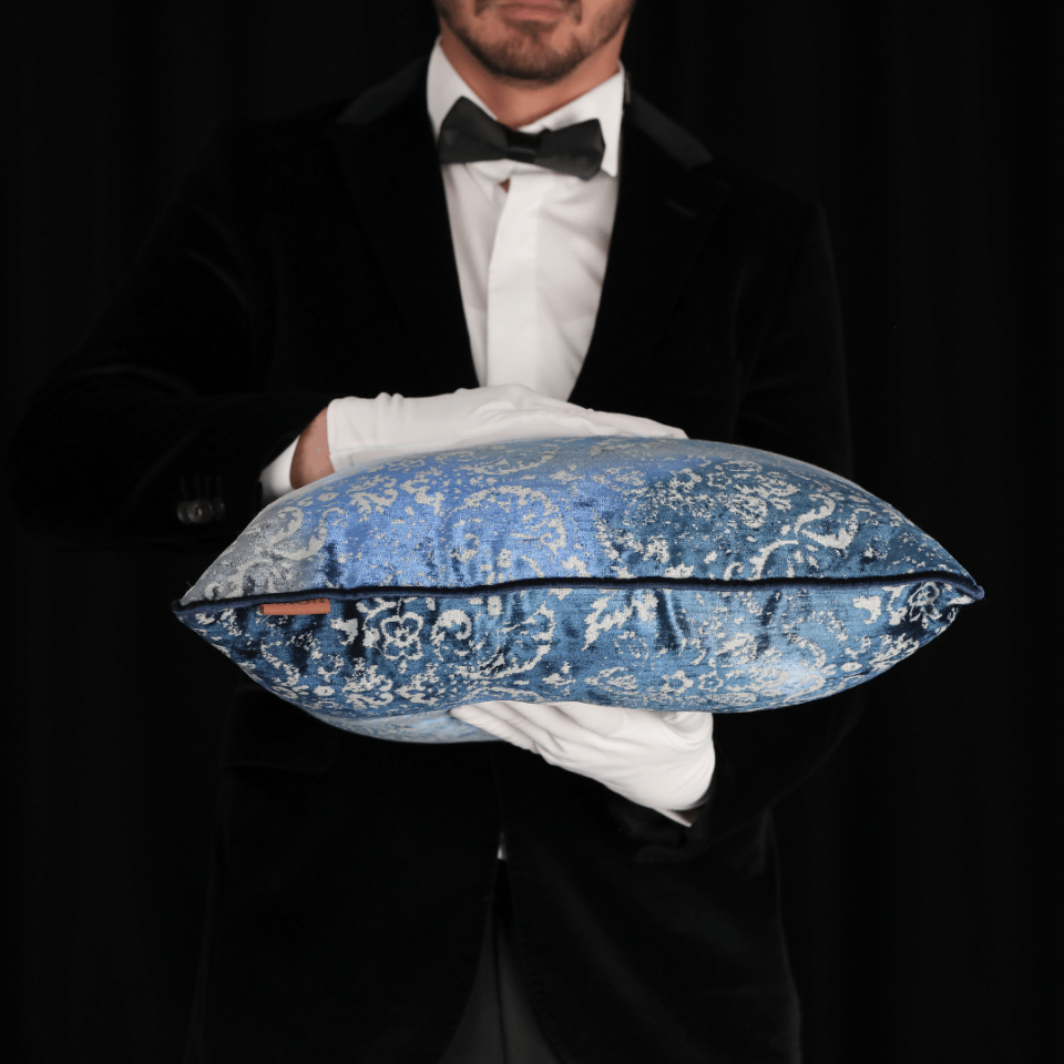 Oliva Damask 50*50 Lacivert Kadife Kırlent