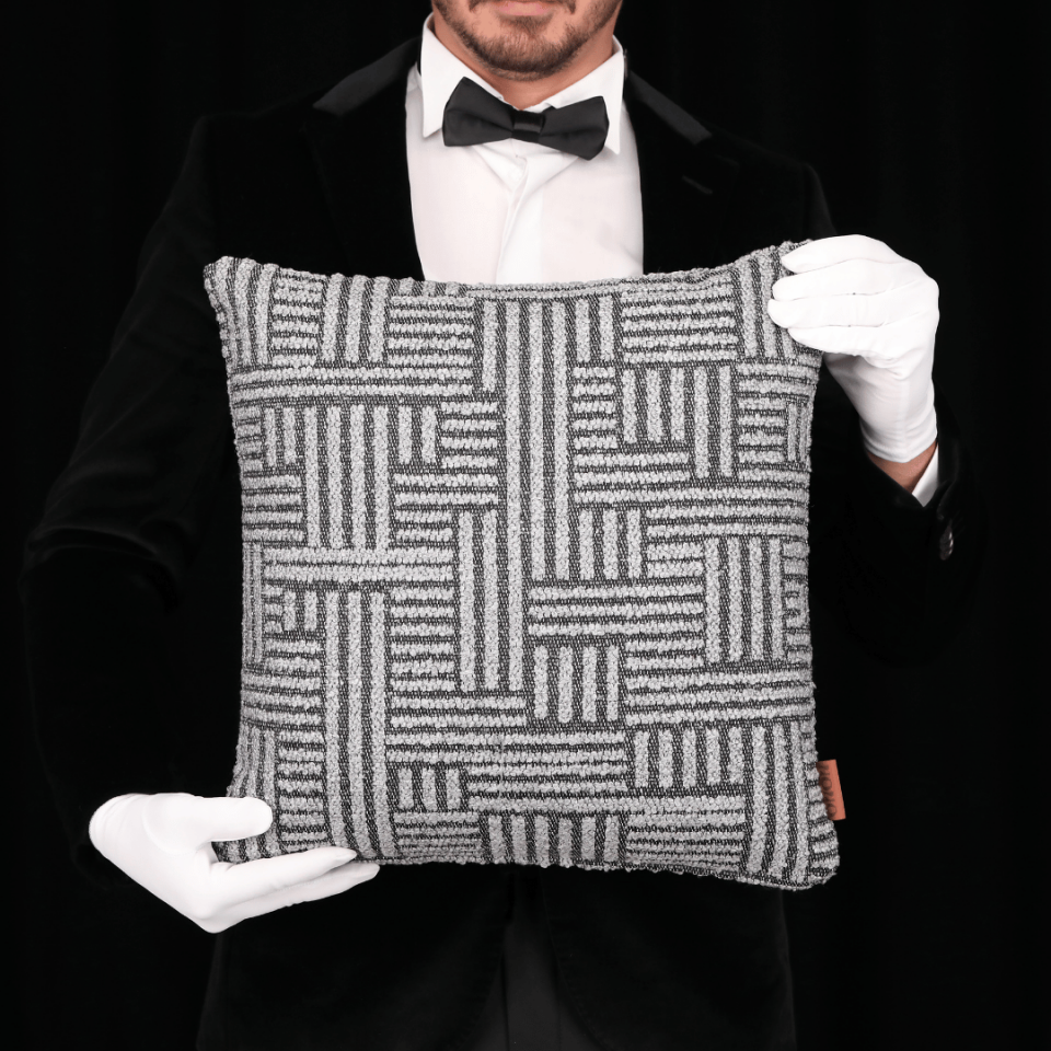 Abby 45*45 Gri Etro Bukle Kırlent