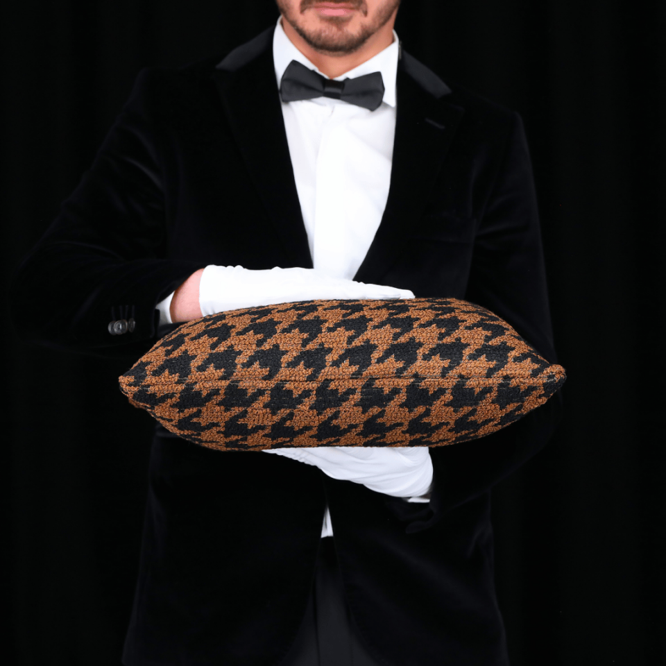 Baby 45*45 Kahve Kazayağı Bukle Kırlent