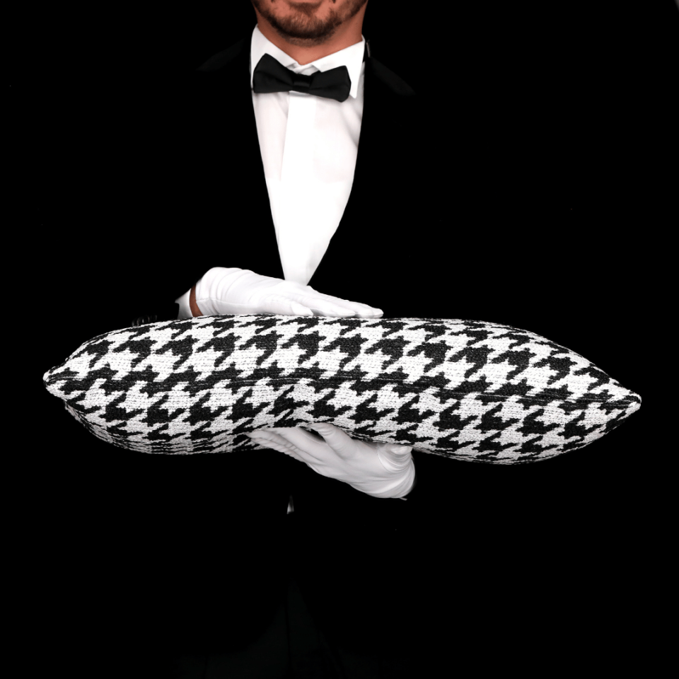 Baby 35*65 Siyah & Beyaz Kazayağı Kırlent