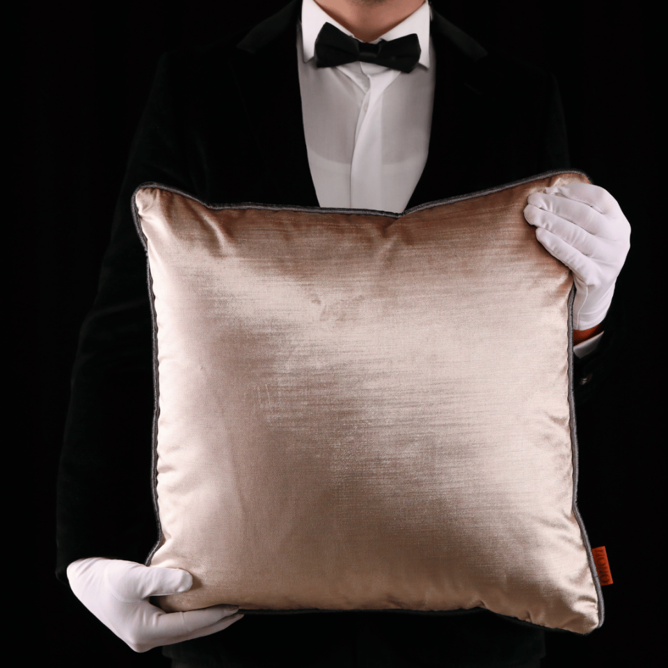 Celina & Aspen Krem Kadife 4'lü Kırlent Seti