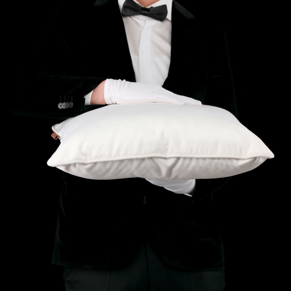 Hit 50*50 Beyaz Kadife Kırlent