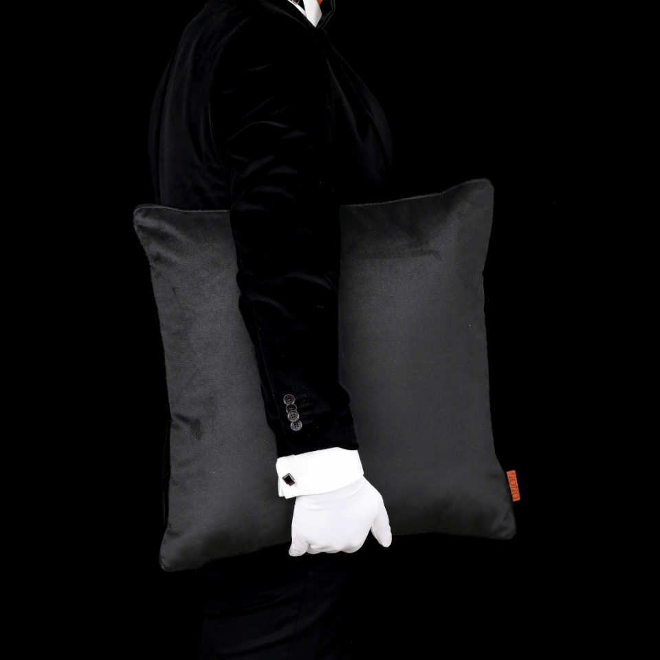 Hit 50*50 Siyah Kadife Kırlent