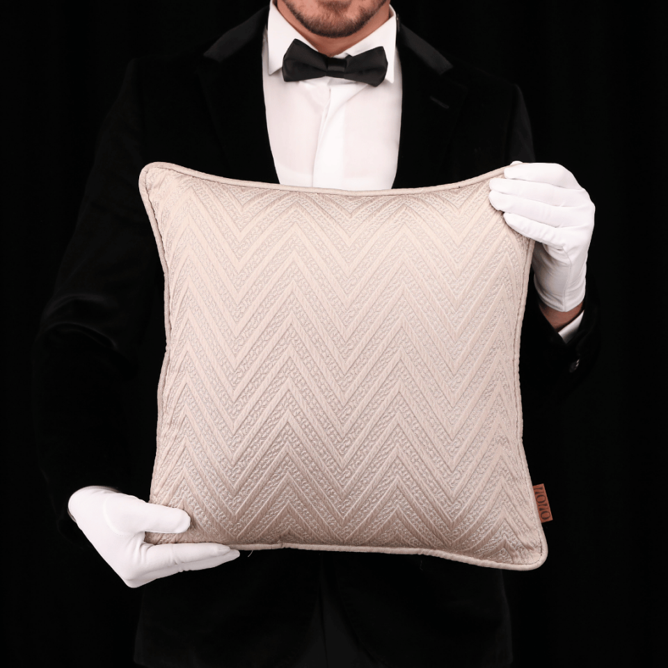 Fiona 45*45 Vizon Zigzag Saten Kırlent