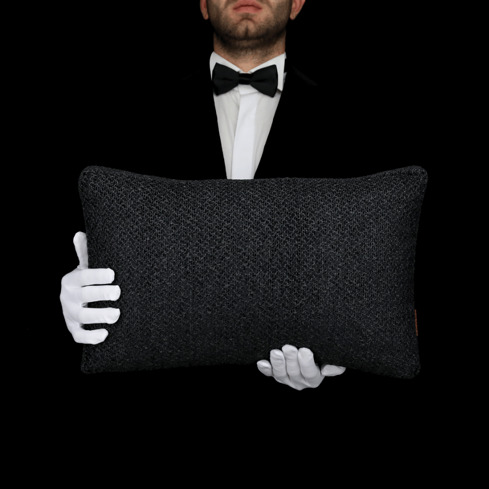 Mira 30*50 Siyah Akrilik Keten Kırlent