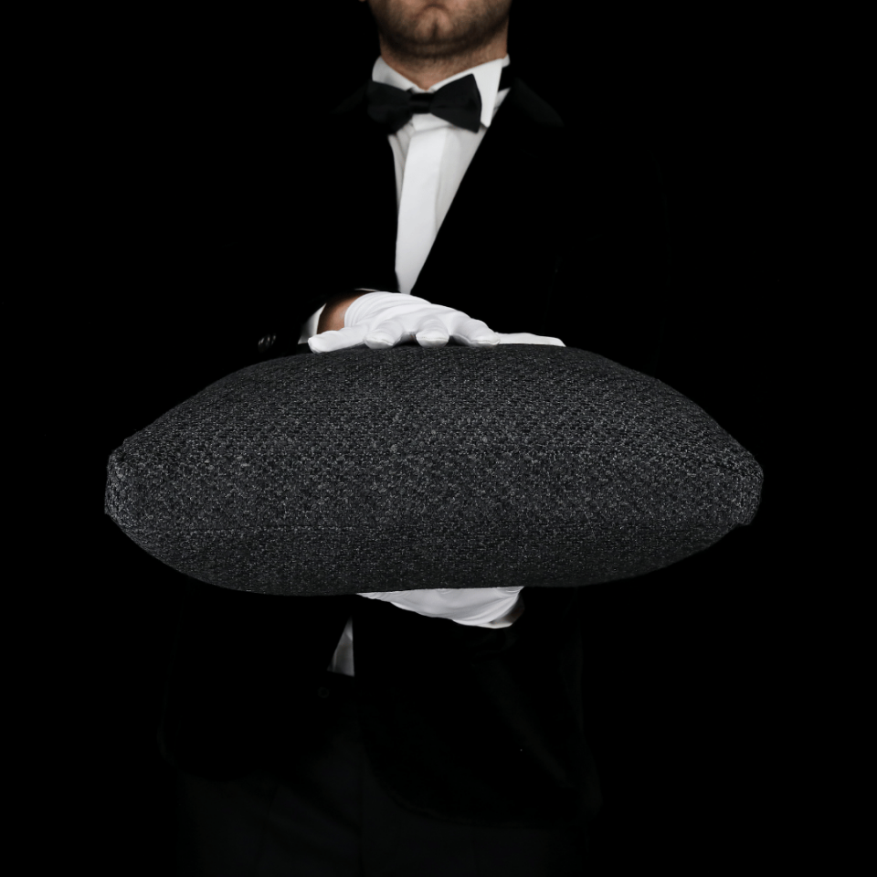 Mira 45*45 Siyah Akrilik Keten Kırlent