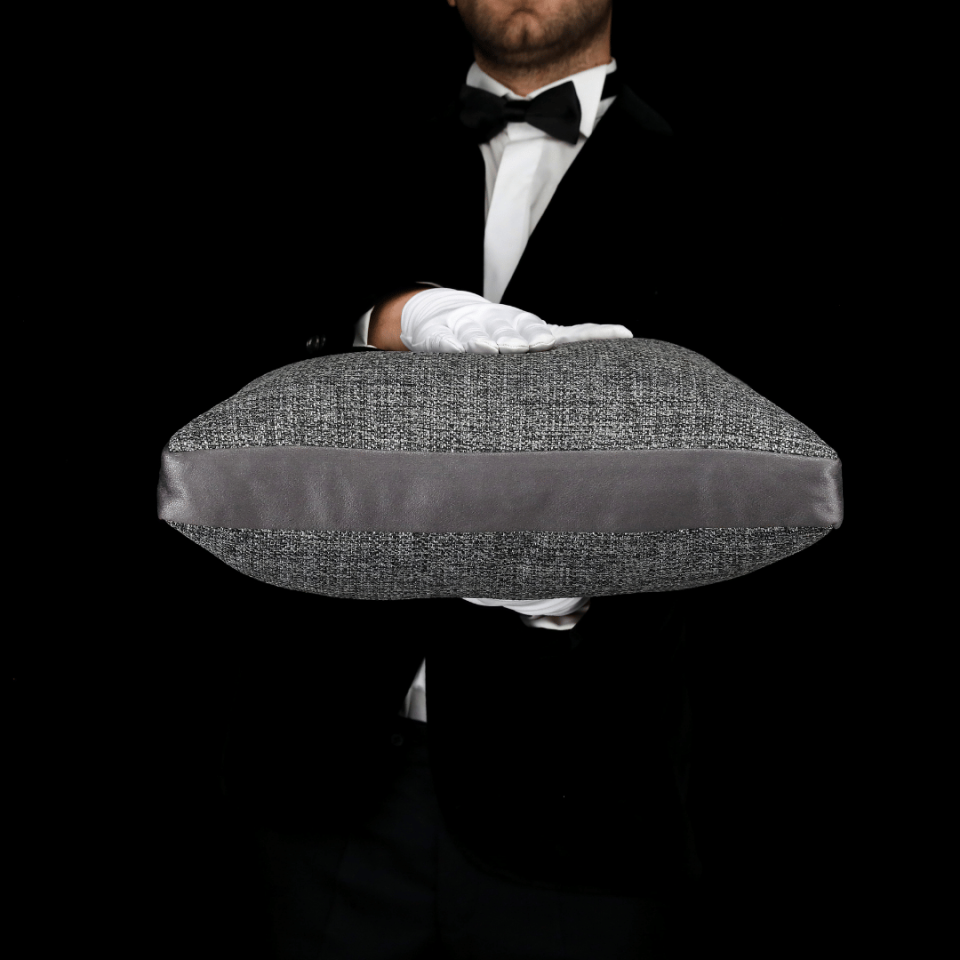 Lara 45*45 Koyu Gri Keten & Nubuk Kırlent