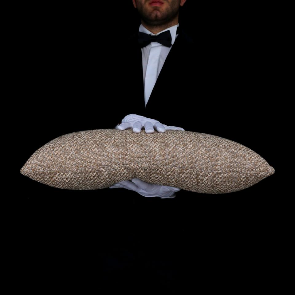 Mira 35*65 Açık Kahve Akrilik Keten Kırlent