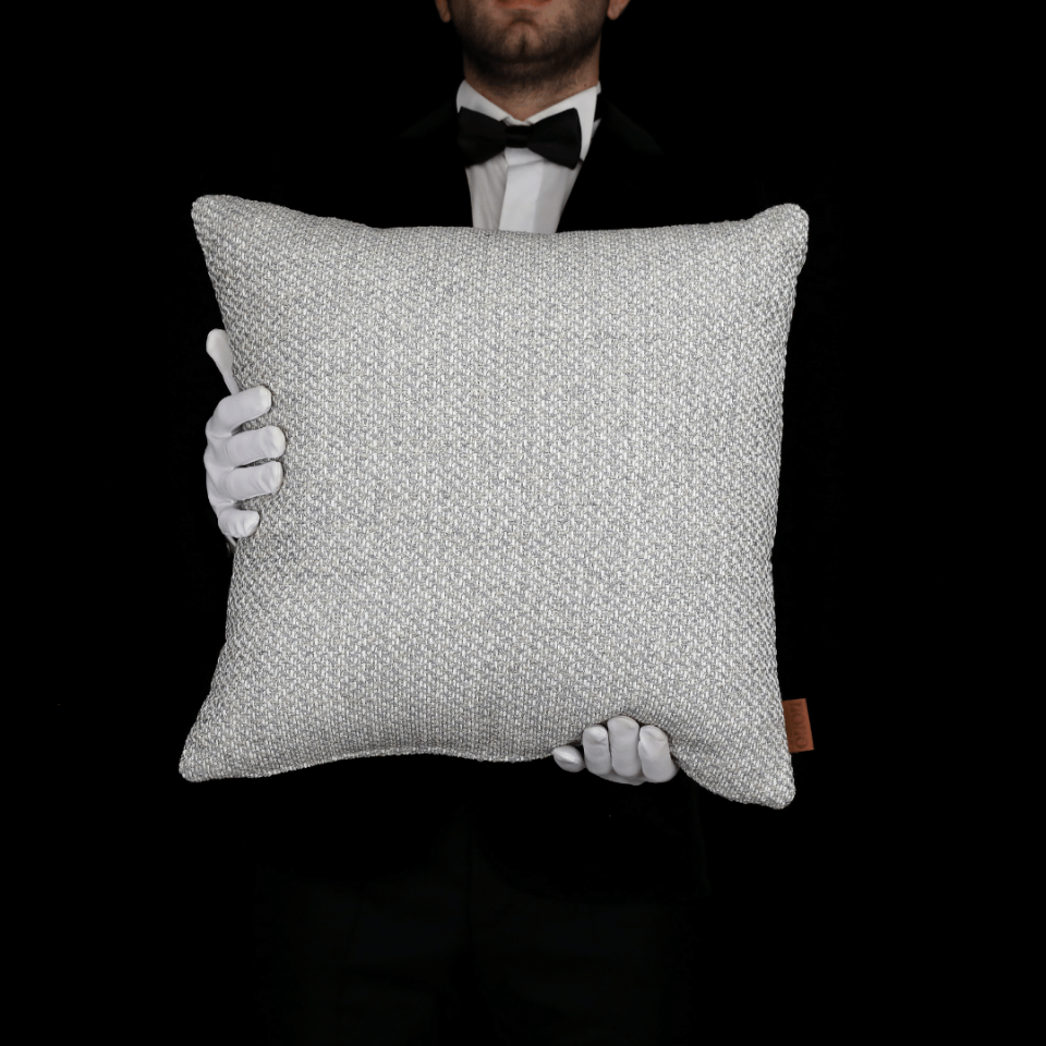 Mira 50*50 Gri Akrilik Keten Kırlent