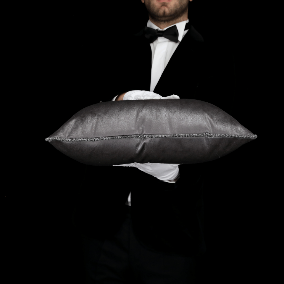 Nara 50*50 Koyu Gri Nubuk Kırlent