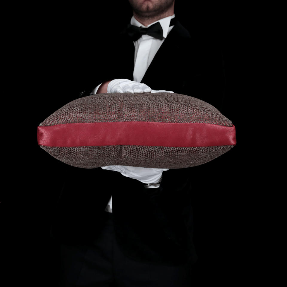 Lara 45*45 Kırmızı Keten & Nubuk Kırlent