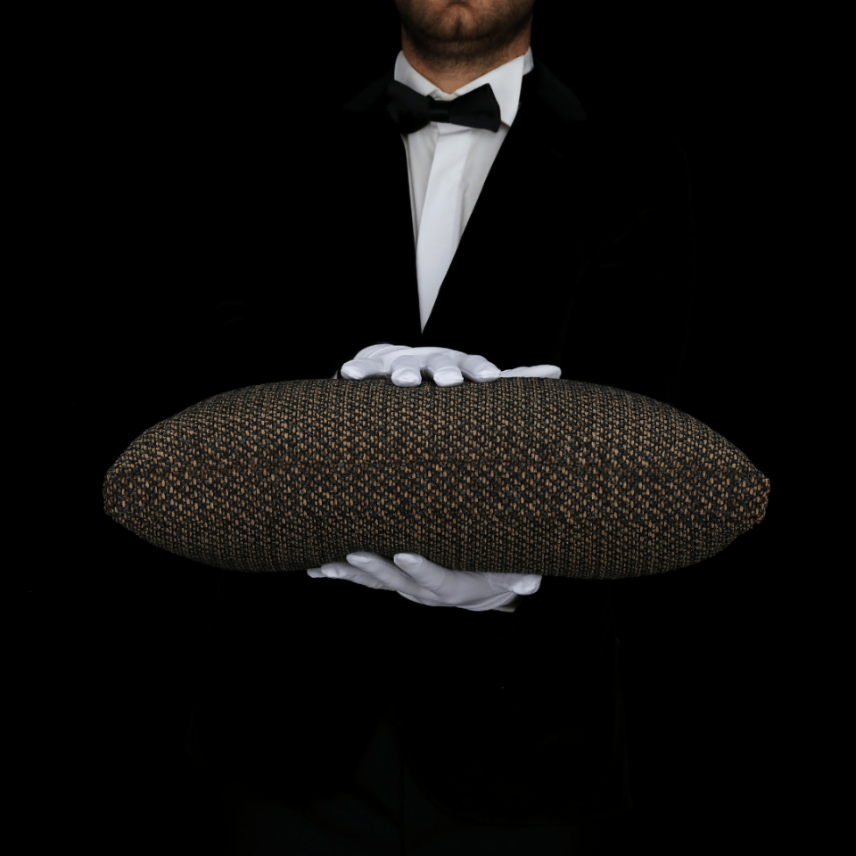 Mira 30*50 Kahve Akrilik Keten Kırlent