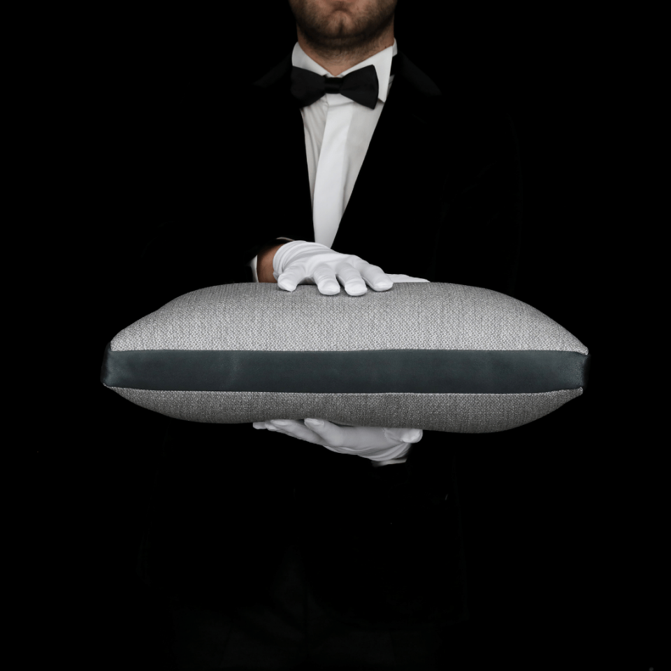 Lara 30*50 Gri Keten & Nubuk Kırlent