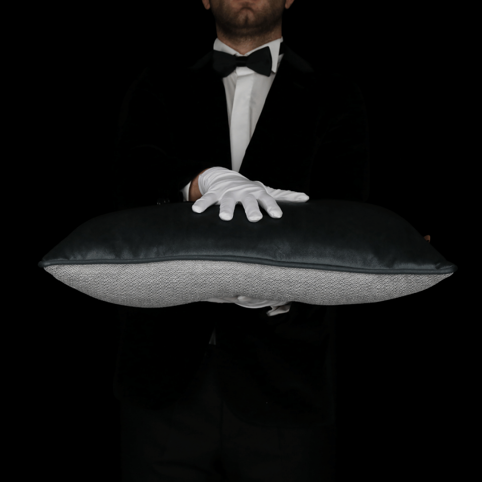 Lara 35*65 Gri Keten & Nubuk Kırlent