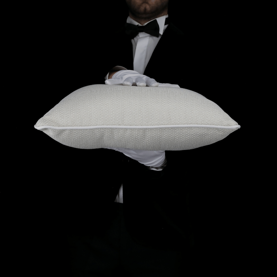 Lara 50*50 Bej Keten Kırlent