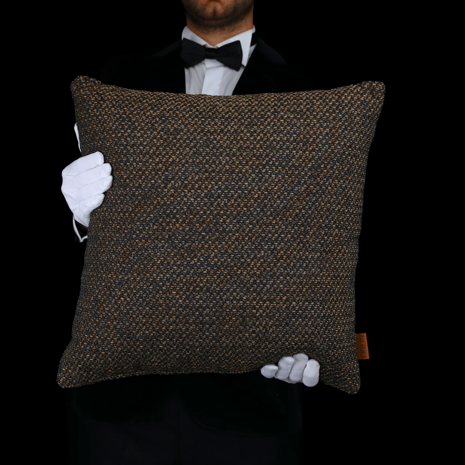 Mira 50*50 Kahve Akrilik Keten Kırlent