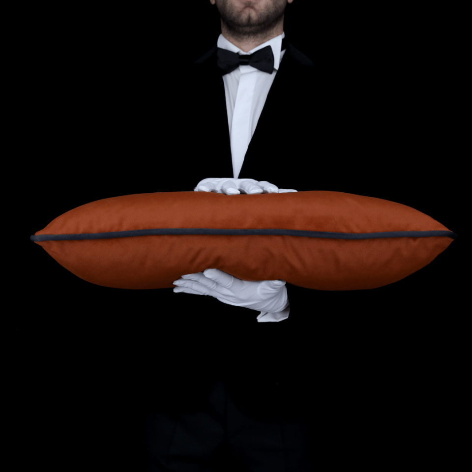 Bob 35*65 Tarçın Kadife Kırlent