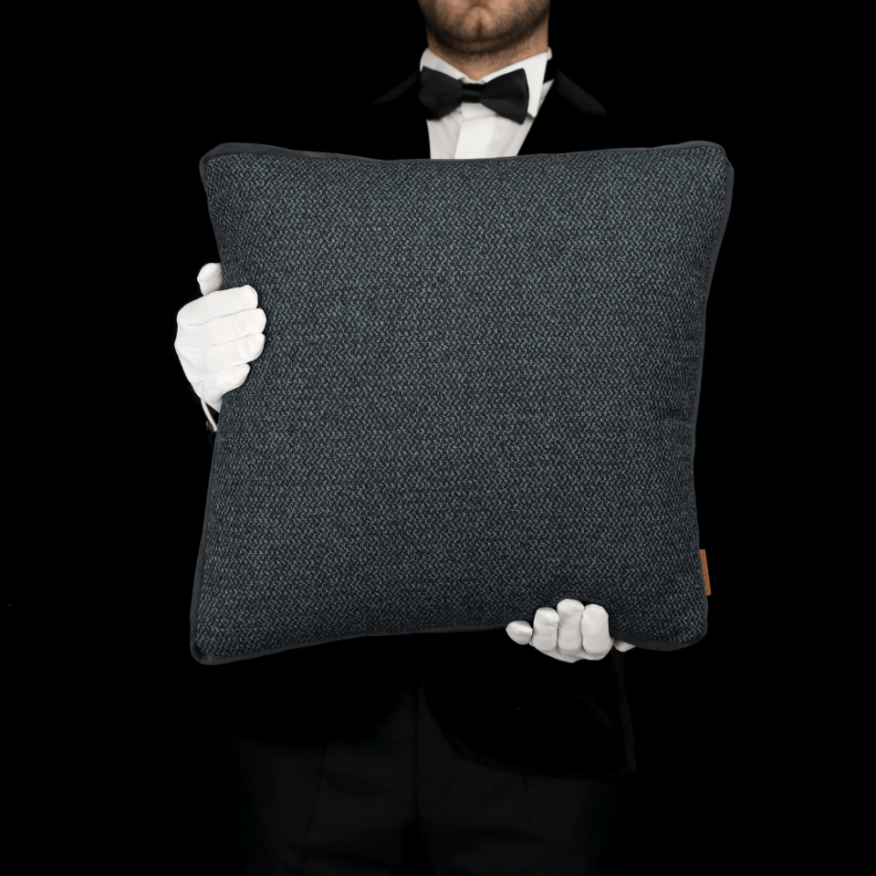 Diego 45*45 Siyah Bukle Kırlent