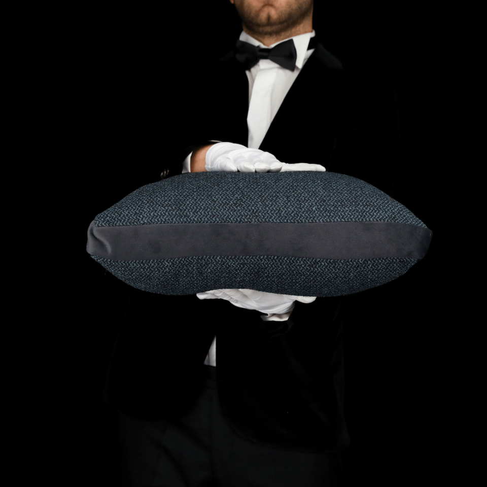 Diego 45*45 Siyah Bukle Kırlent