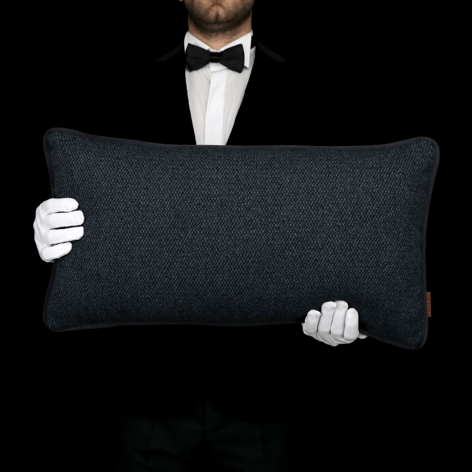 Diego 35*65 Siyah Bukle Kırlent