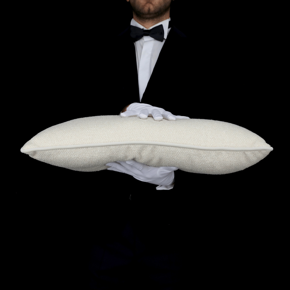 Diego 35*65 Bej Bukle Kırlent