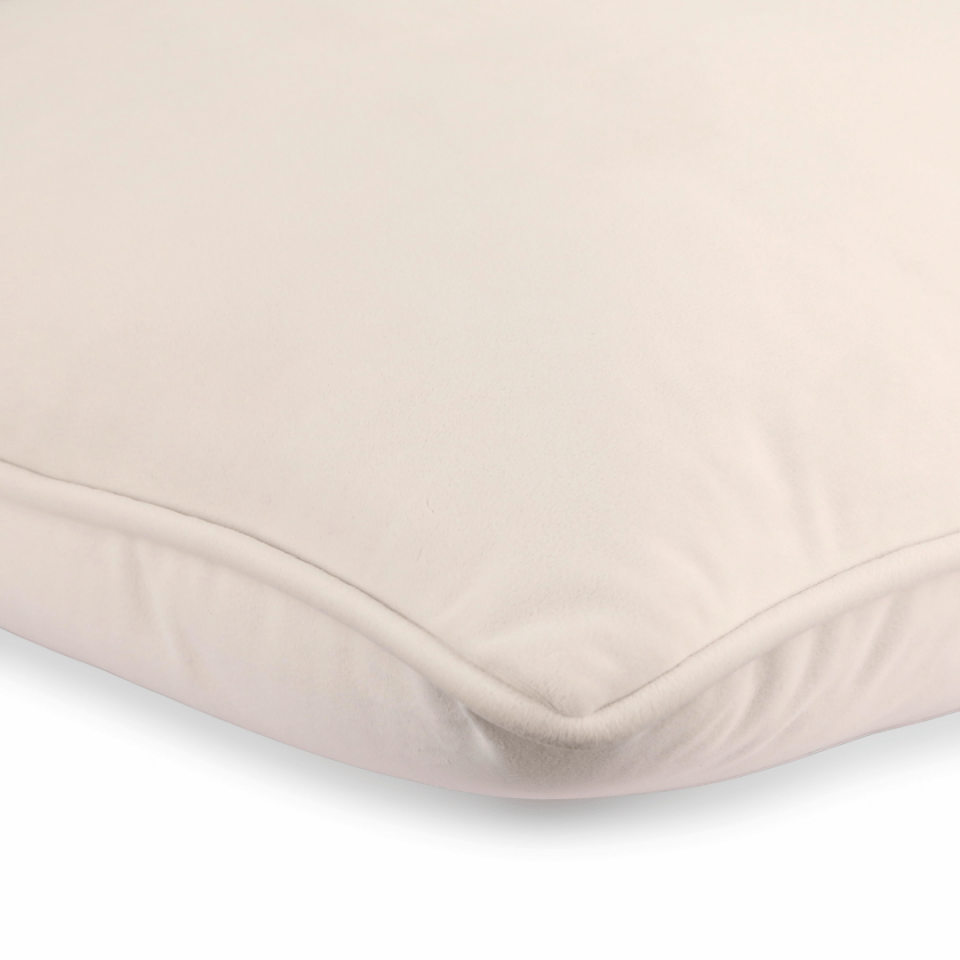 Bob 50*50 Krem Kadife Kırlent