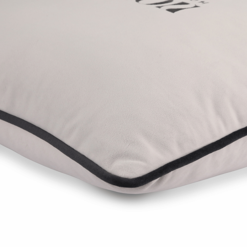 Bob 50*50 Gri Kadife Kırlent