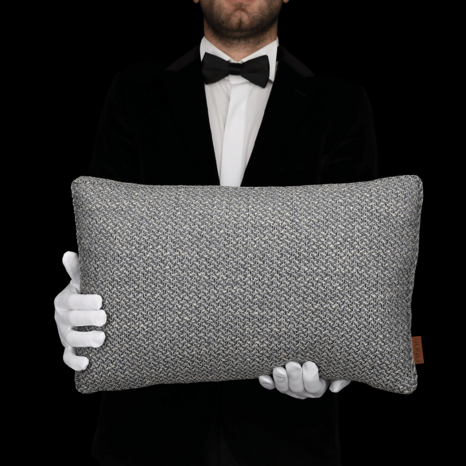 Mira 30*50 Koyu Gri Akrilik Keten Kırlent