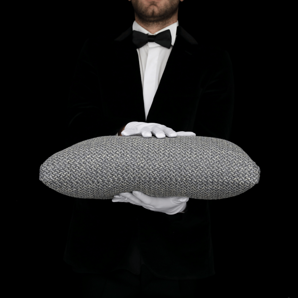 Mira 30*50 Koyu Gri Akrilik Keten Kırlent