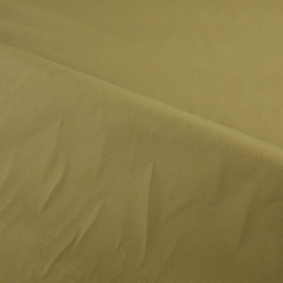 Hilton Velvet 67 Sarı